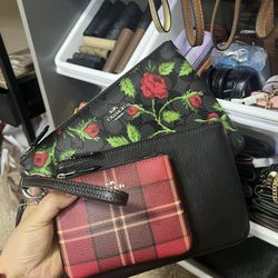 Coach Small Wallet With Heart Print 