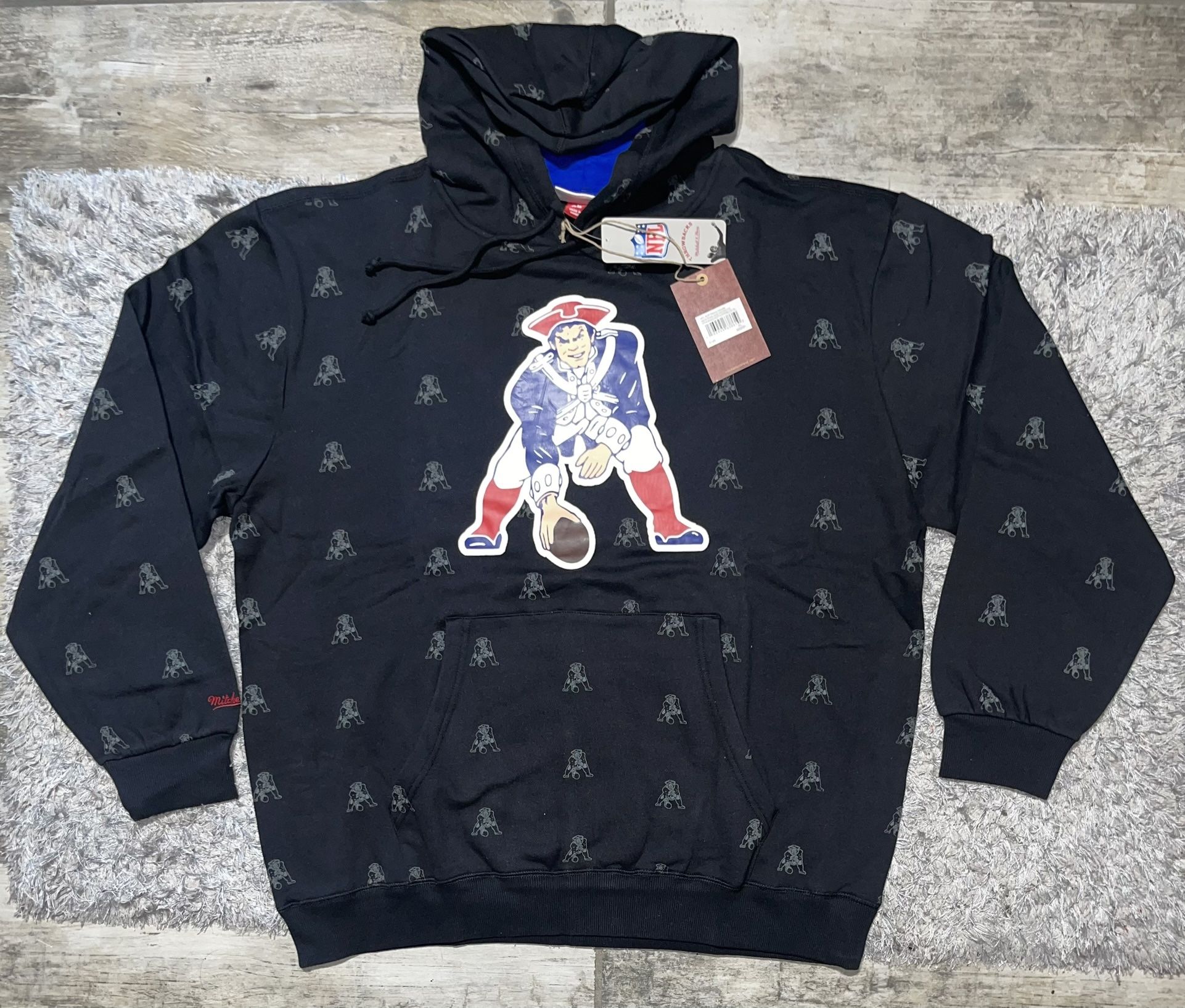 New England Patriots Mitchell & Ness Hoodie