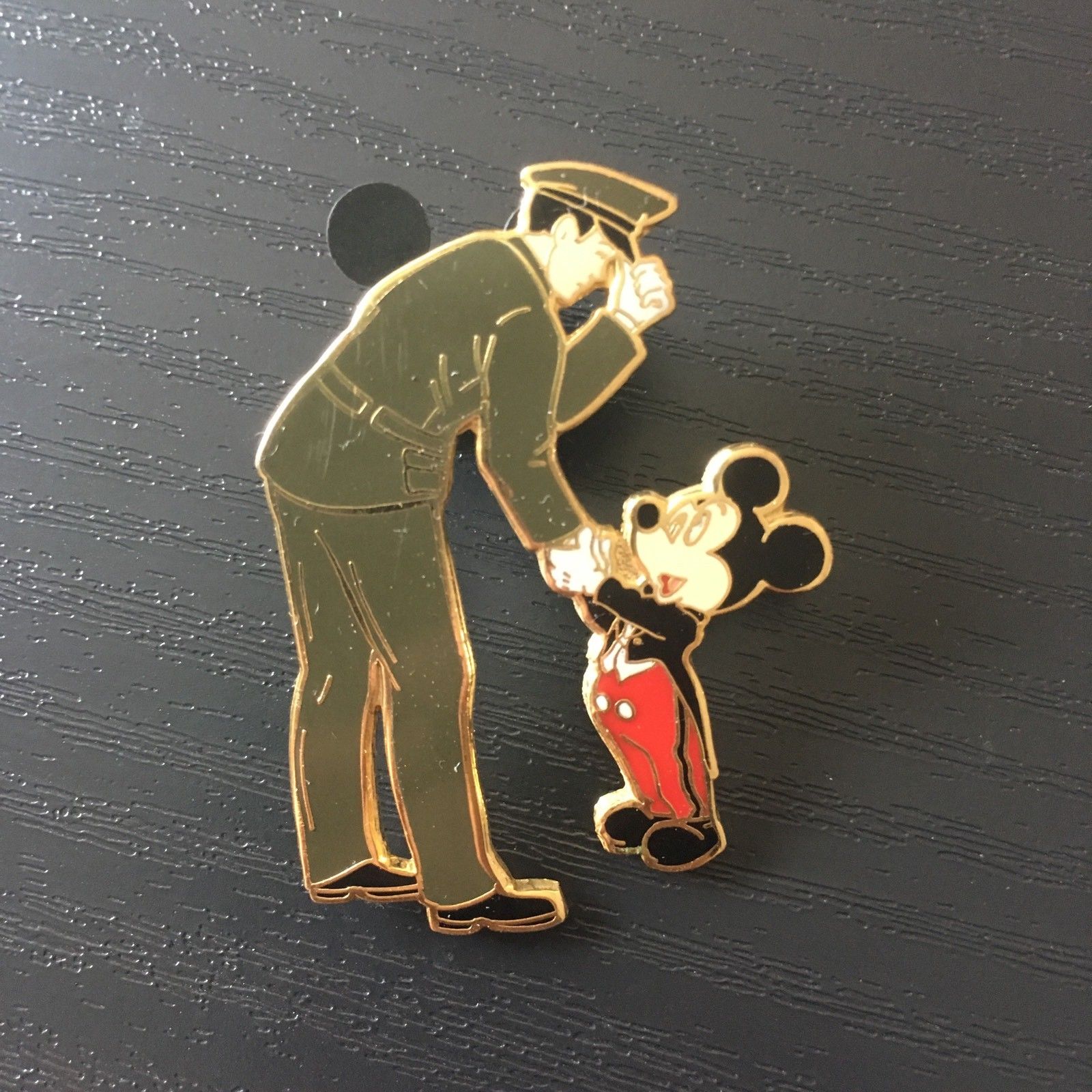 Disney World Mickey Says Thanks Army 2004 pin