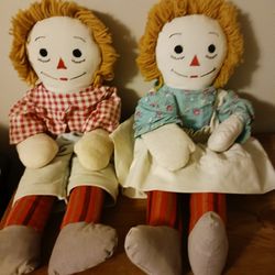 Really Cute Vintage Collectible Raggedy Anne And Andy Set 