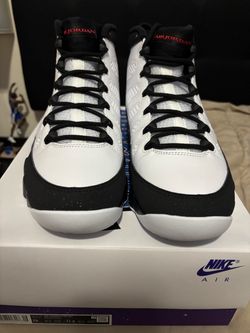 Space Jam 9’s (size 10)