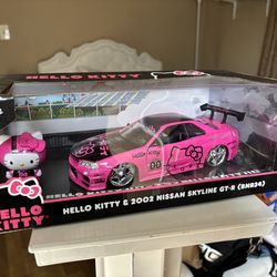 Hello Kitty 2002 Nissan Skyline GT-R