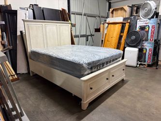 Queen White Wood Storage Bed Frame with Headboard