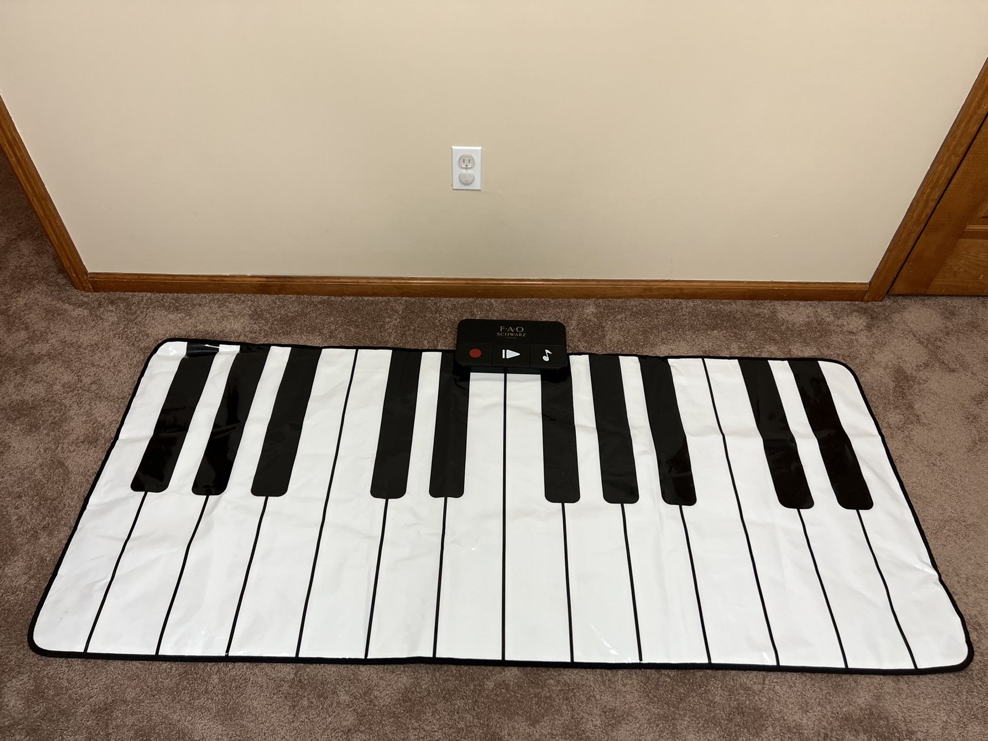 FAO Schwarz Floor Piano