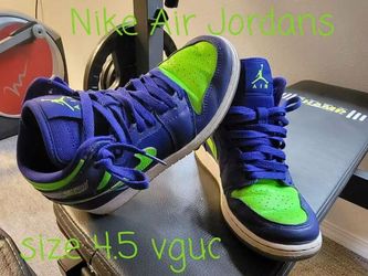 Nike Air Jordans  Size 4.5 y (Big Kids) Blue & Green