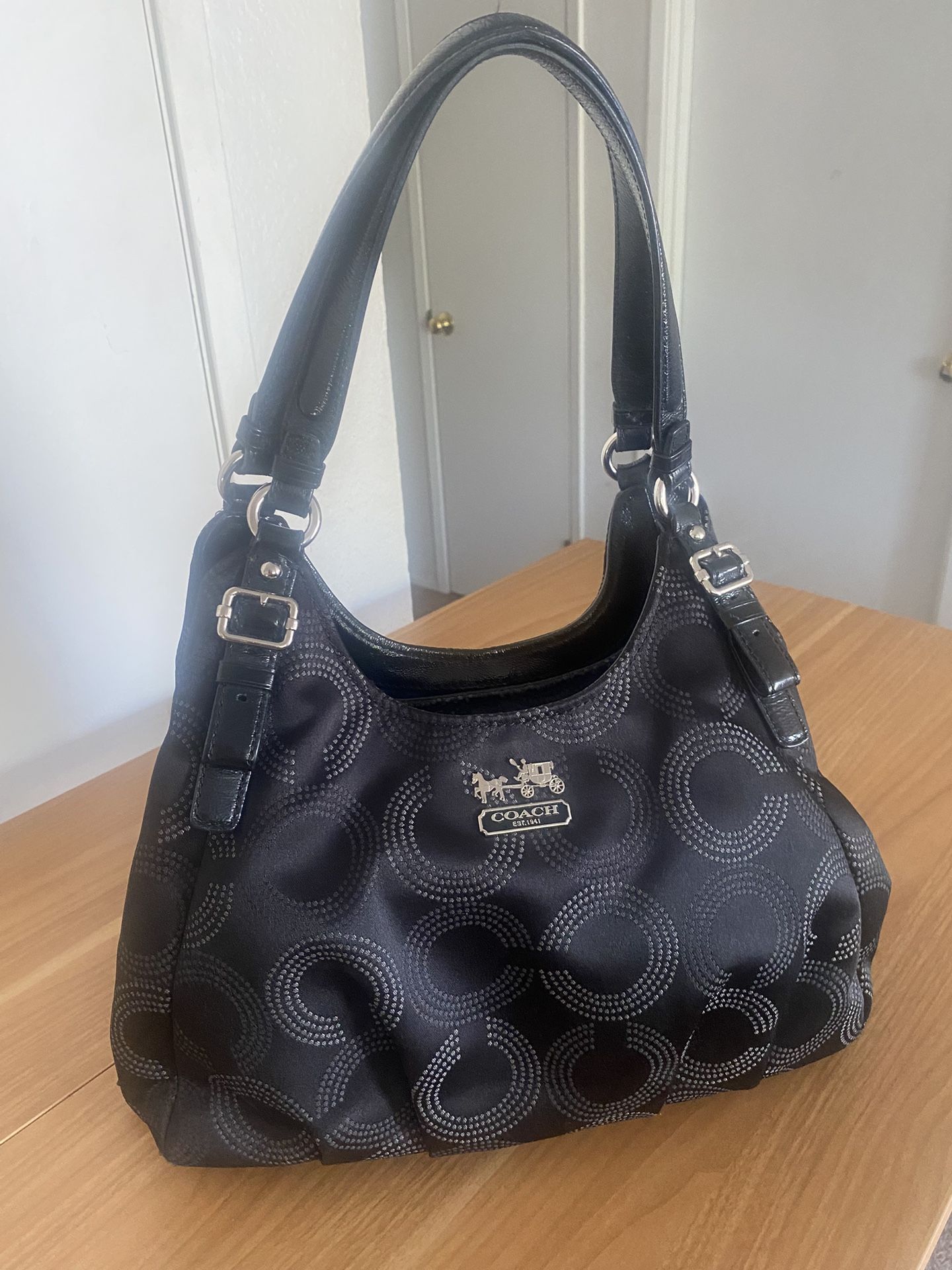 2020 Coach Madison MAGGIE black Op art hobo handbag