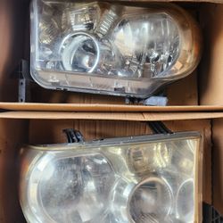 Original Light Fixtures for 2007 Toyota Yaris