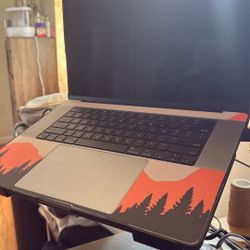 MacBook Pro 16-inch 1TB / 32GB Ram