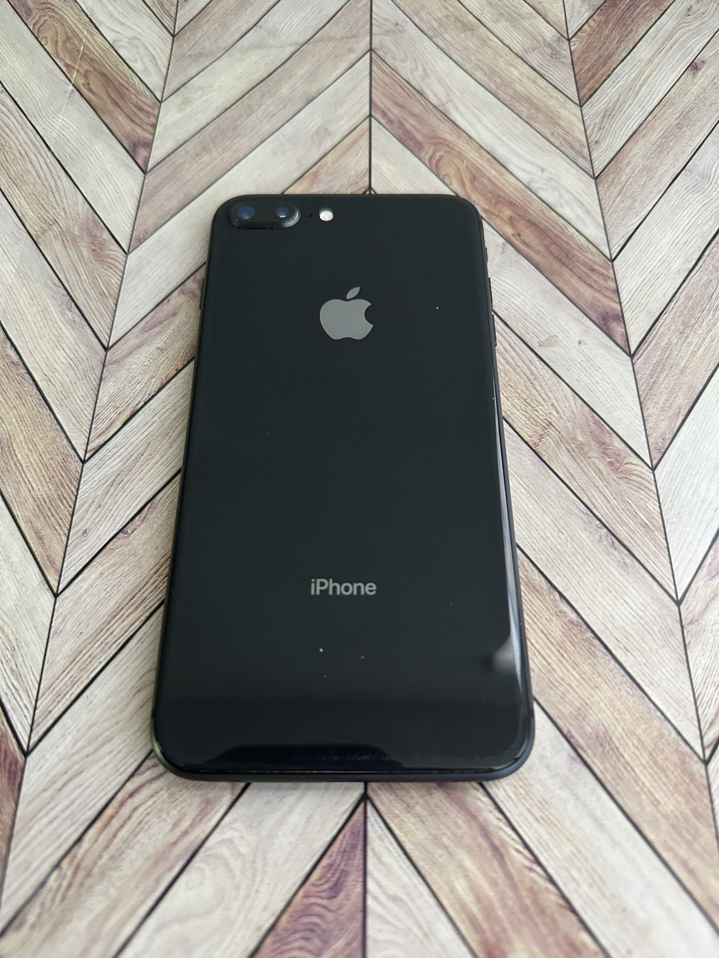 iPhone 8 Plus (64GB) Unlocked 🌎 Liberado