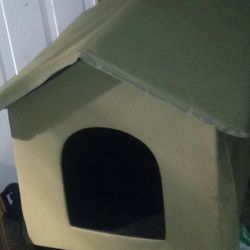 Collapsible Pet House