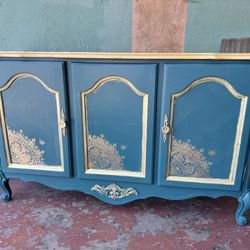 Buffet Cabinet 