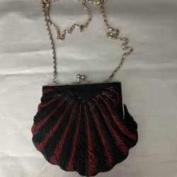 Vintage Black And Red Beat It Clamshell Walborg, Hong Kong Purse