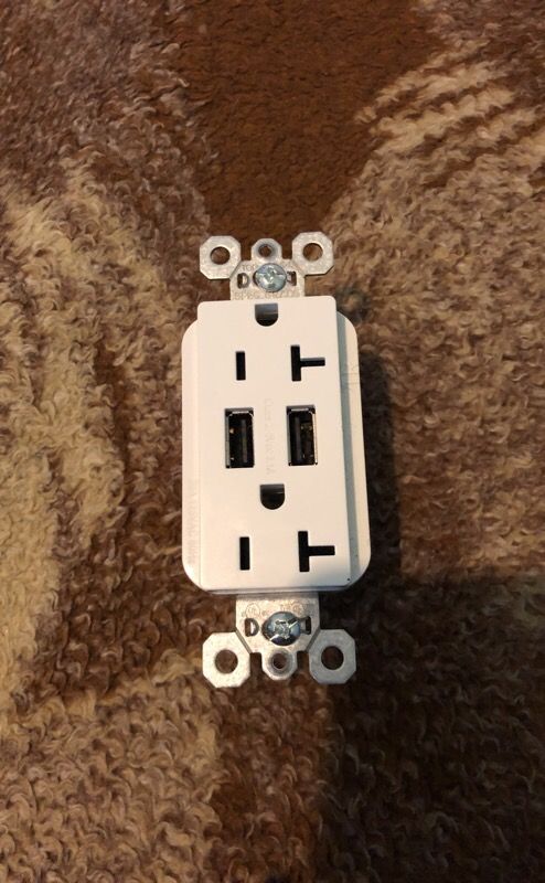 2 Pass & Seymour Legrand USB outlets