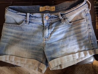 Hollister women's shorts