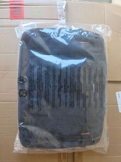 New Amazon Basics 14.1" Laptop Bag