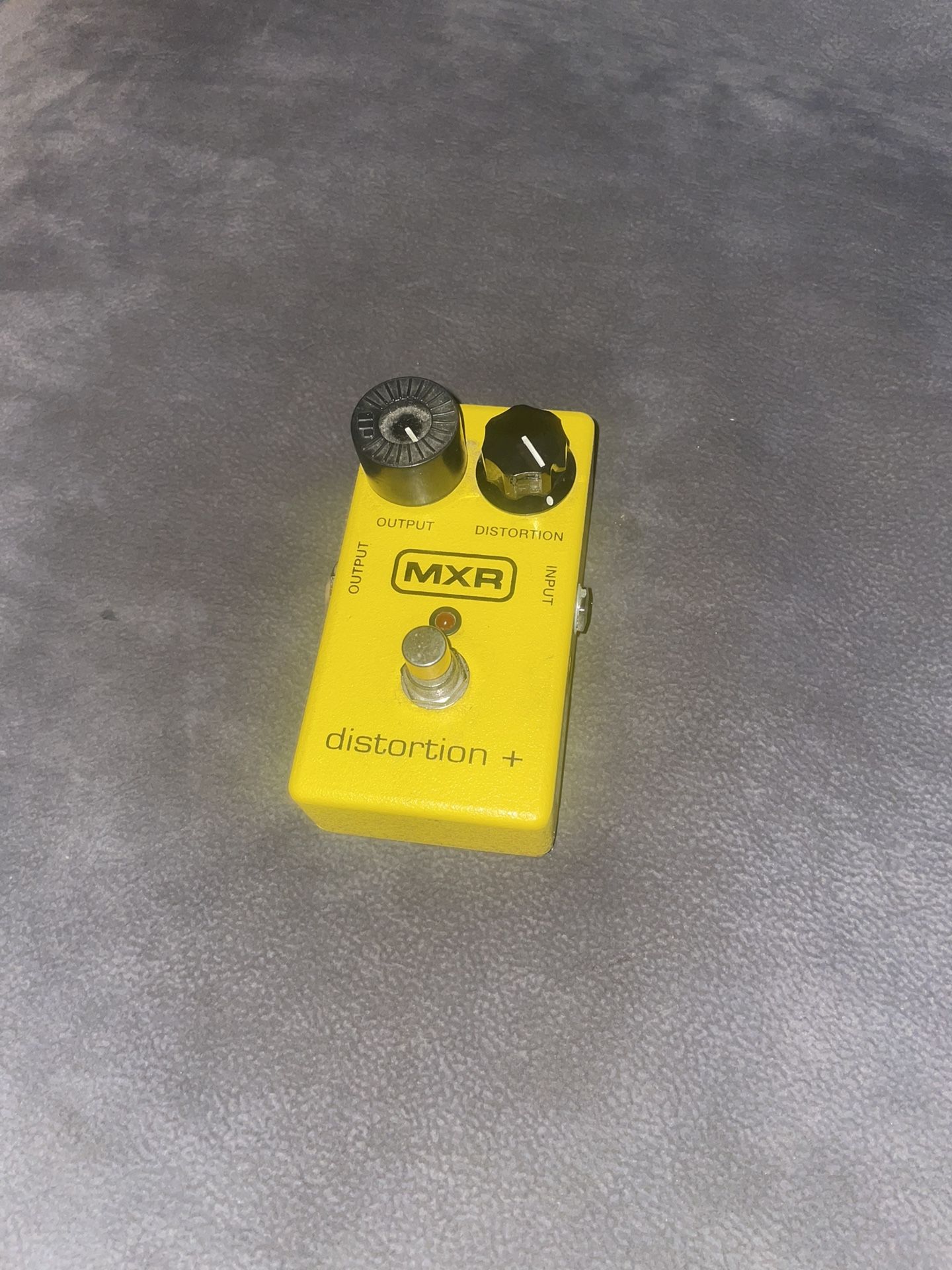 MXR distortion + pedal