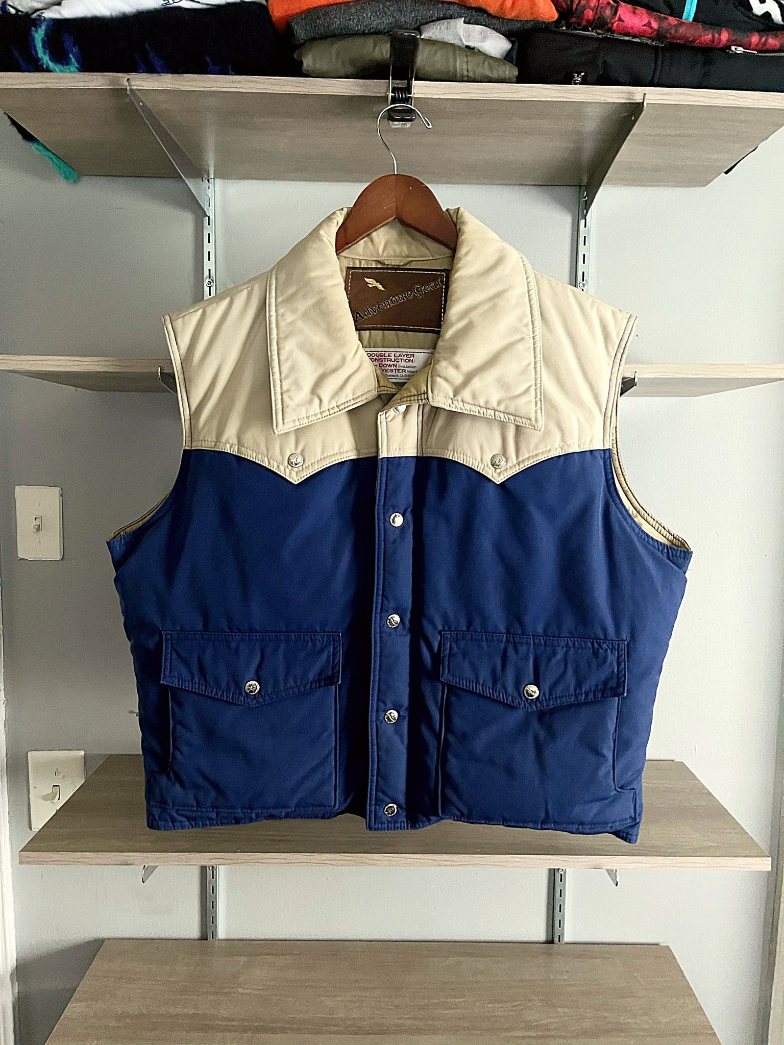 Men’s Vintage 90’s Adventure Gear Puffer Vest. Size XL. Double Layer Down Full Zip. Color block, Blue/Brown. Absolute excellent condition like new zer