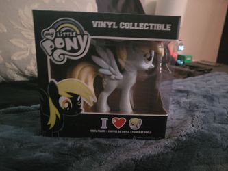 My Little Pony Derpy Vinyl Collectible Figure