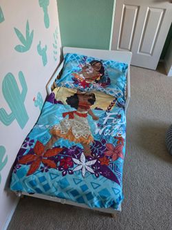 Delta Children Logan Bed
