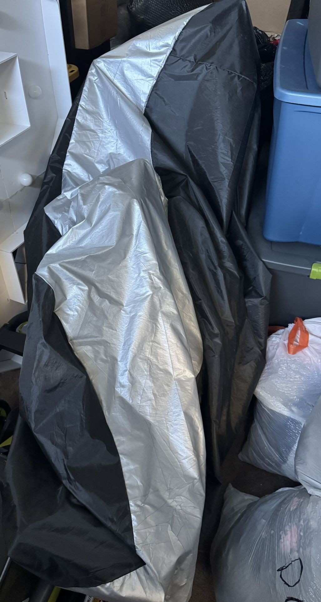 Bike Cover for 1 bike, Outdoor Waterproof Bicycle Covers Rain Sun UV Dust Wind Proof with Lock Hole for Mountain Road Electric Bike (Black & Silver)  