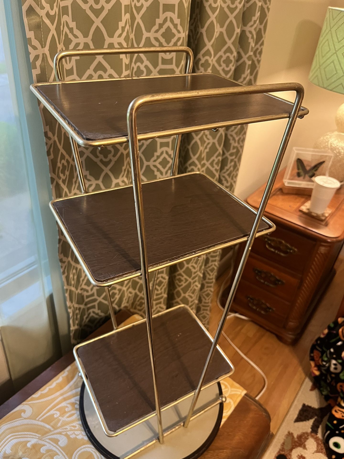 Vintage Wire Metal 3 Tier Shelf Mid Century Modern End Table Nightstand Plant Stand Table Shelf