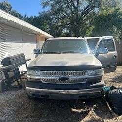 2005 Chevy Suburban