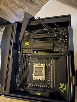 MSI-MAG X870E TOMAHAWK MOTHERBOARD