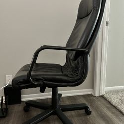 Turning Chairs 