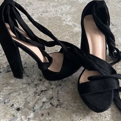 Gently Used Allegra K Black Heels Size 8