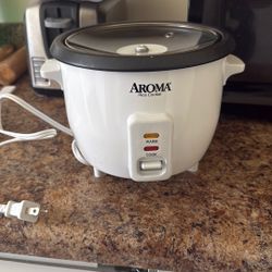 Aroma 4 Cup  Pot Rice Cooker