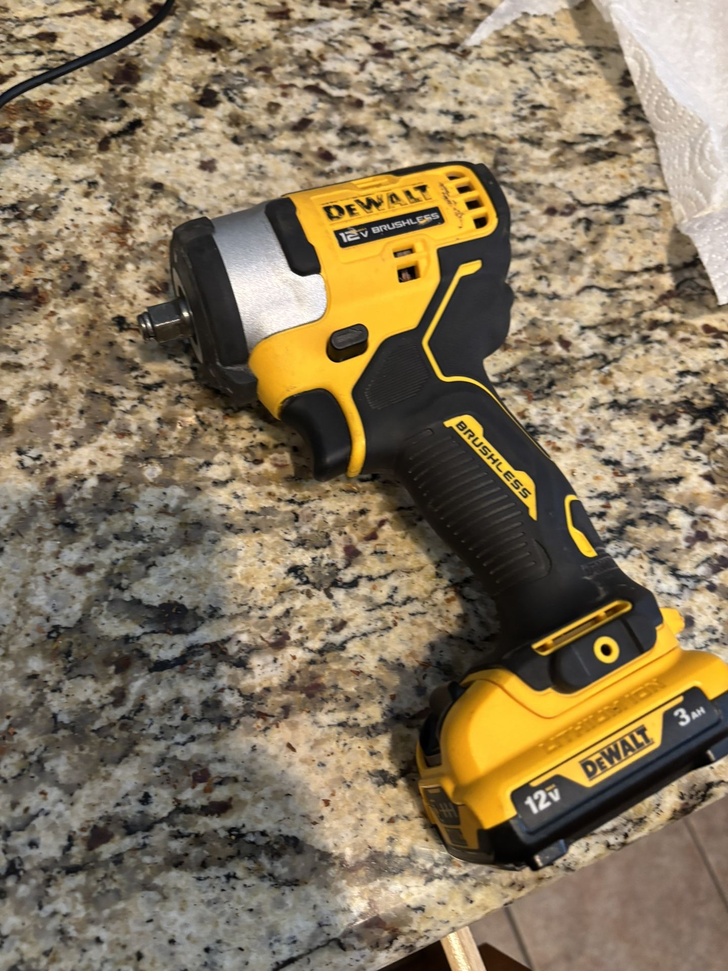 Dewalt 12v 1/4 In . Impact