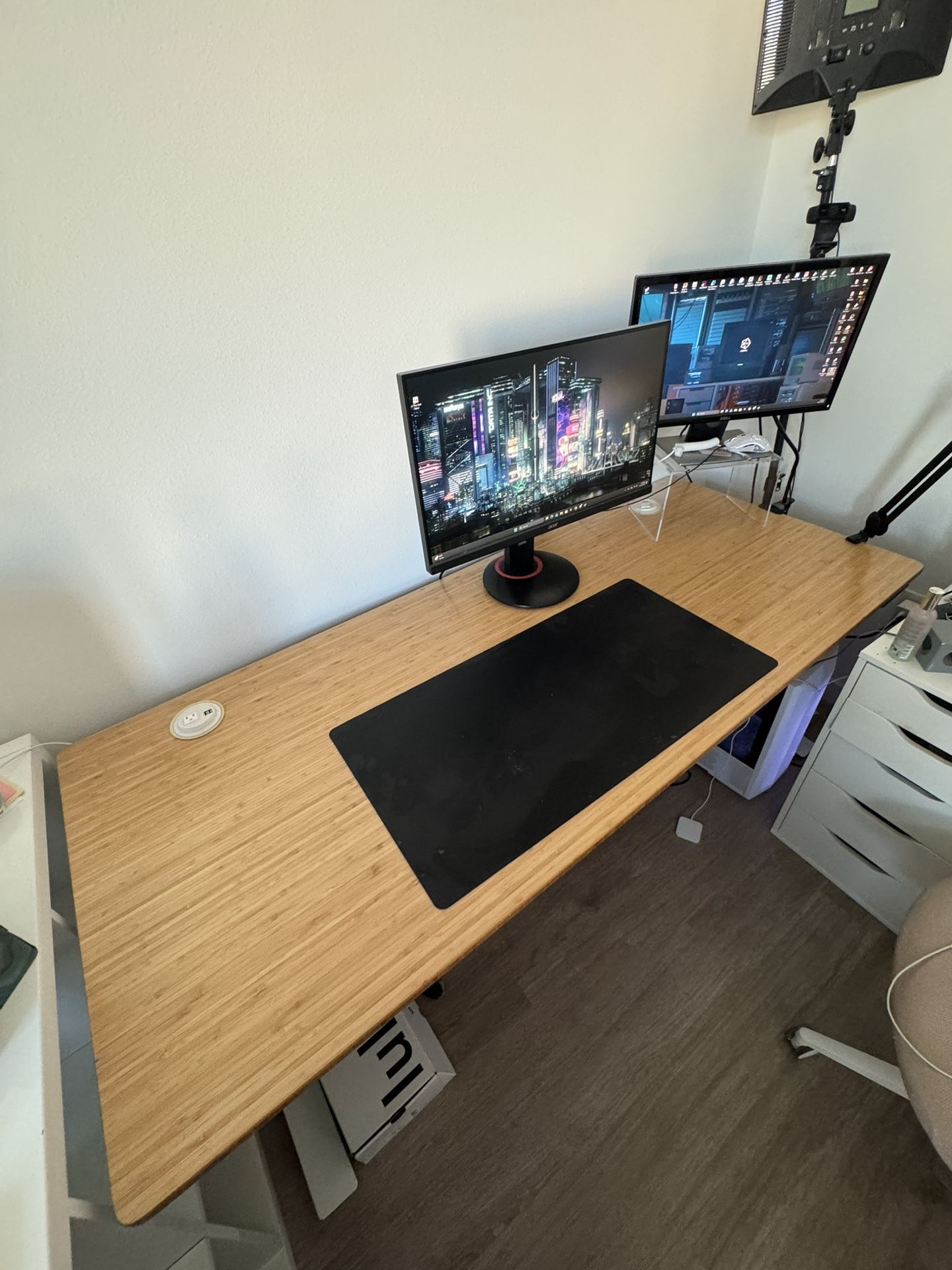 Herman Miller Jarvis Desk 70x30