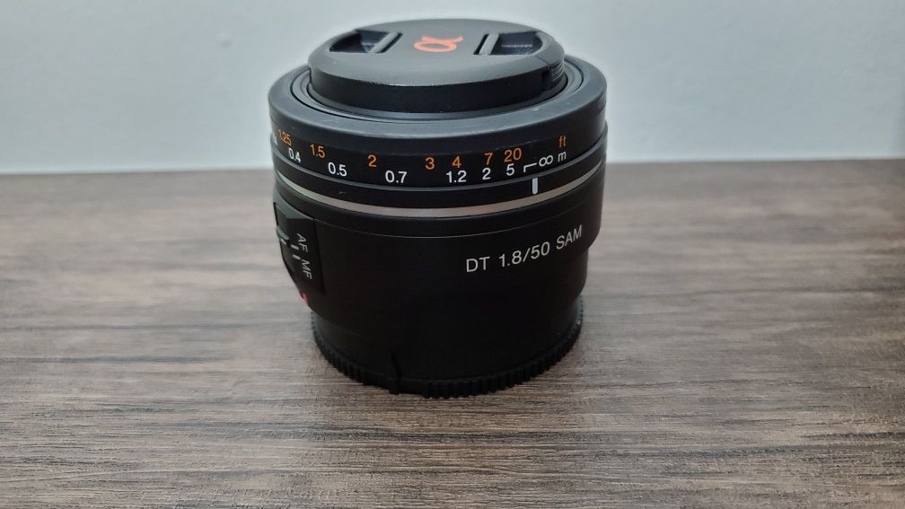 Sony DT 50mm f/1.8 SAM Lens for APS-C A-mount camera