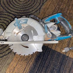 Makita 7-1/4” Hypoid Saw