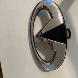 Infiniti Fx35 Front Logo