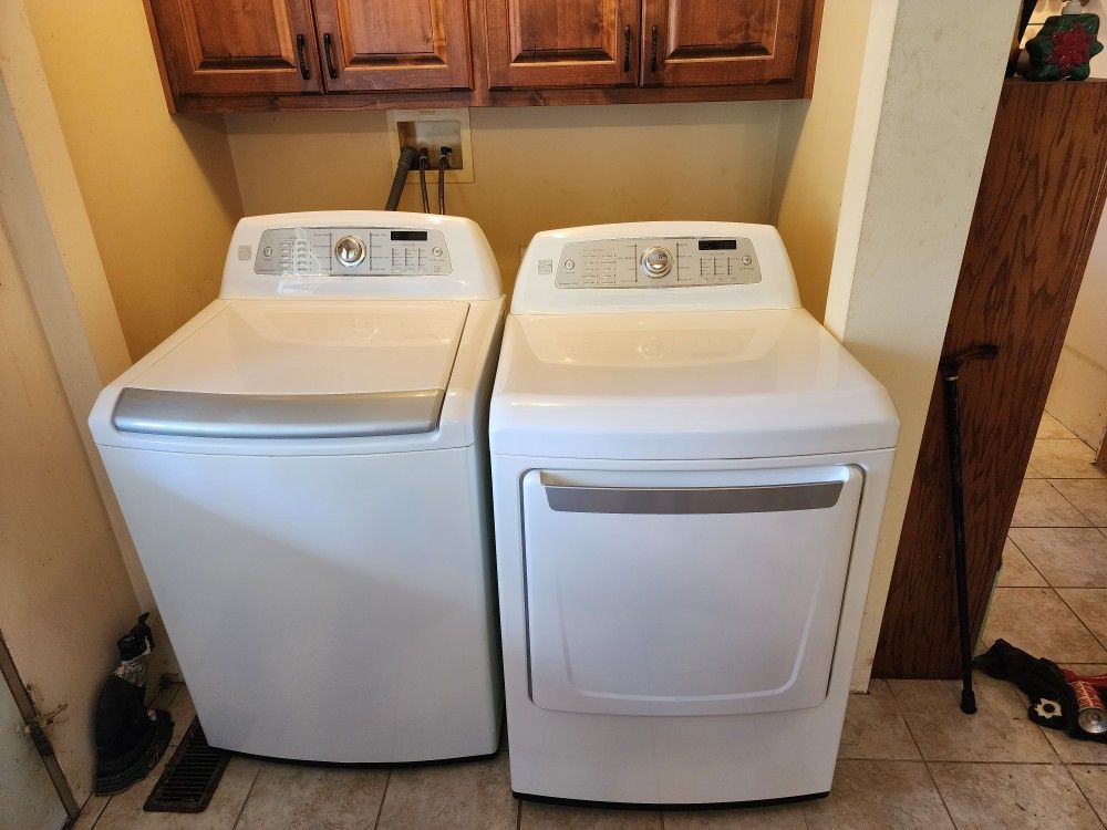 Kenmore Elite Washer And Gas Dryer 