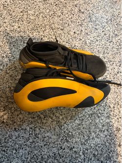 Adidas Harden Vol. 8 "Crew Yellow" basketball shoes