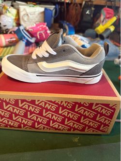 Boys knu school vans
