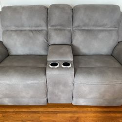 Reclining Love Seat 