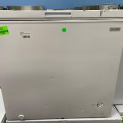 MAGIC CHEF HMCF7W4 7.0 cu. ft. Chest Freezer