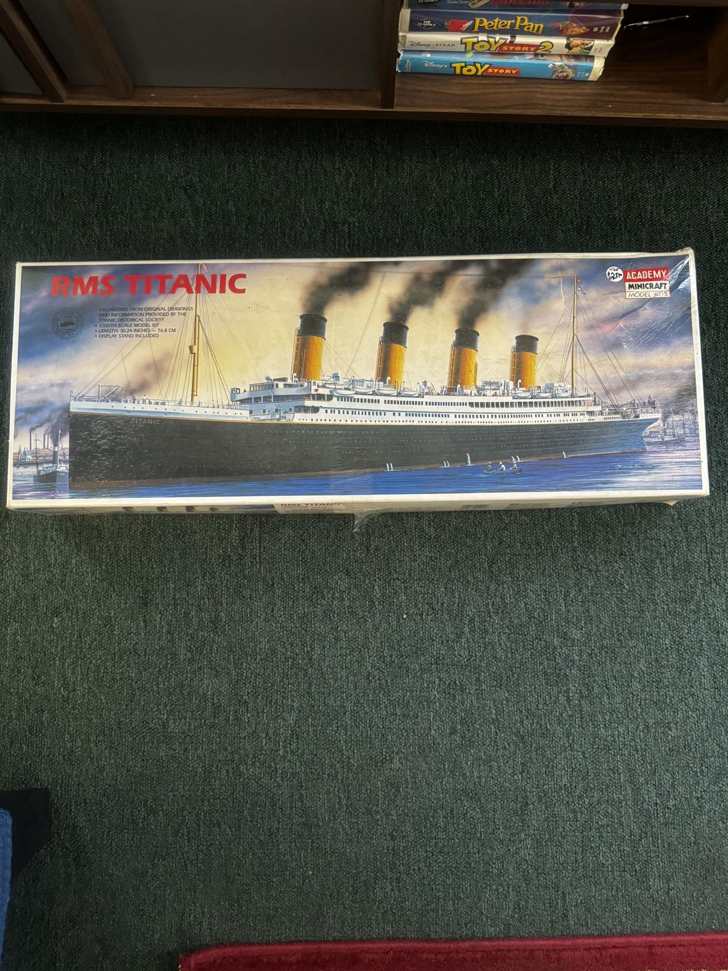1/400 scale RMS Titanic model kit