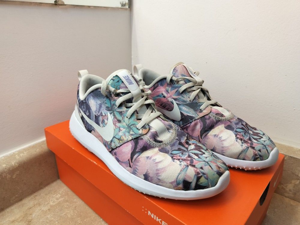 Nike Roshe G Womens Floral Sports,