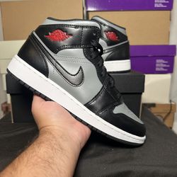 Jordan 1 Mid Shadow Red 