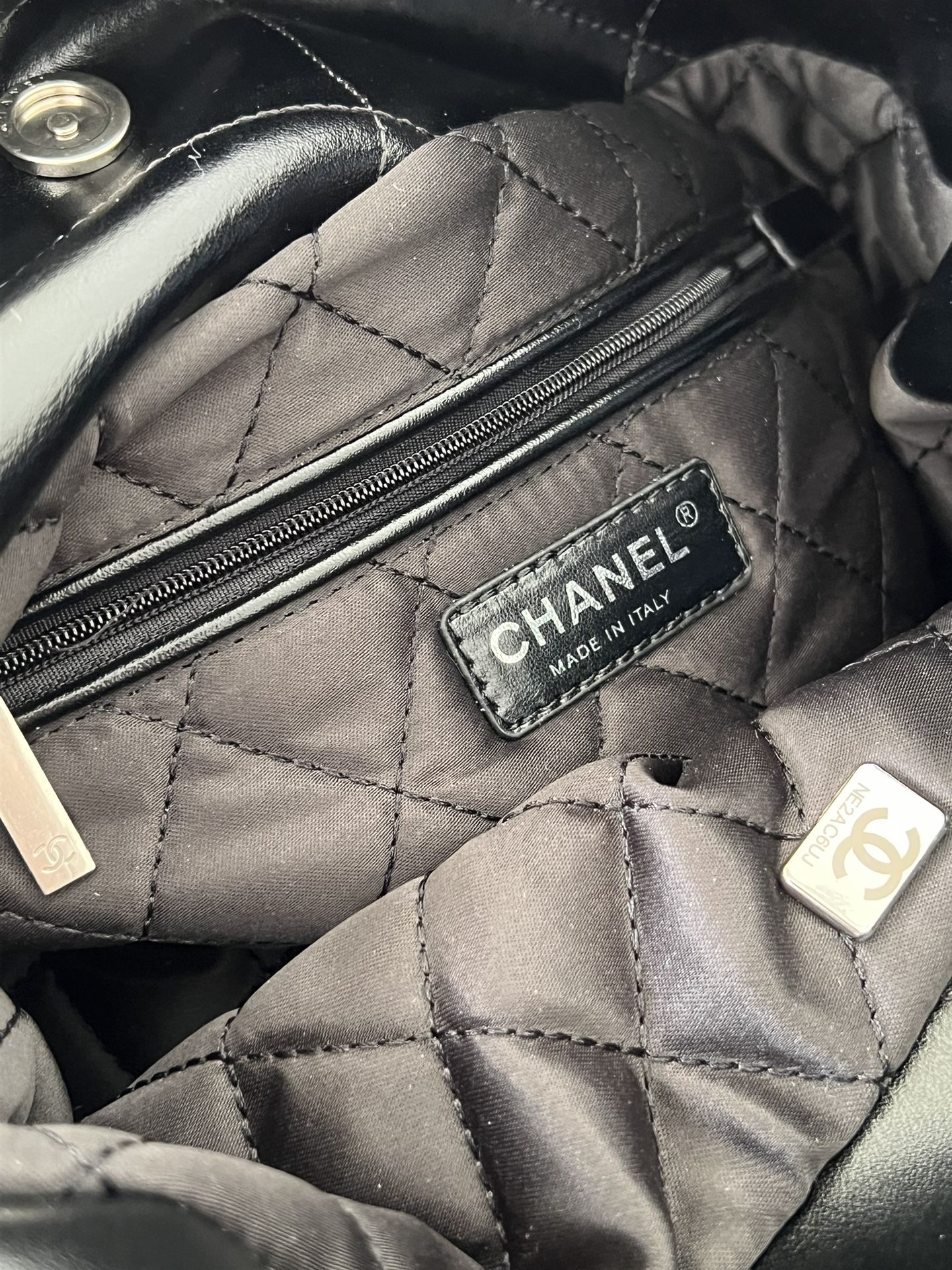 Chanel 22S Close to Me hobo