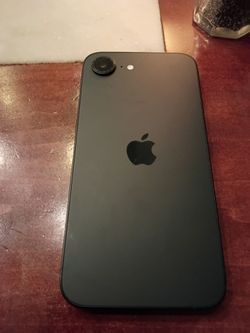 iPhone 16e