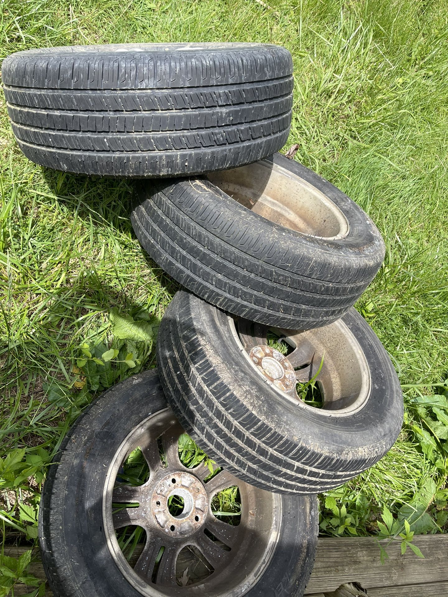 07-10 KIA SPORTAGE Wheels. 16x6-1/2 Alloy 10 Spoke