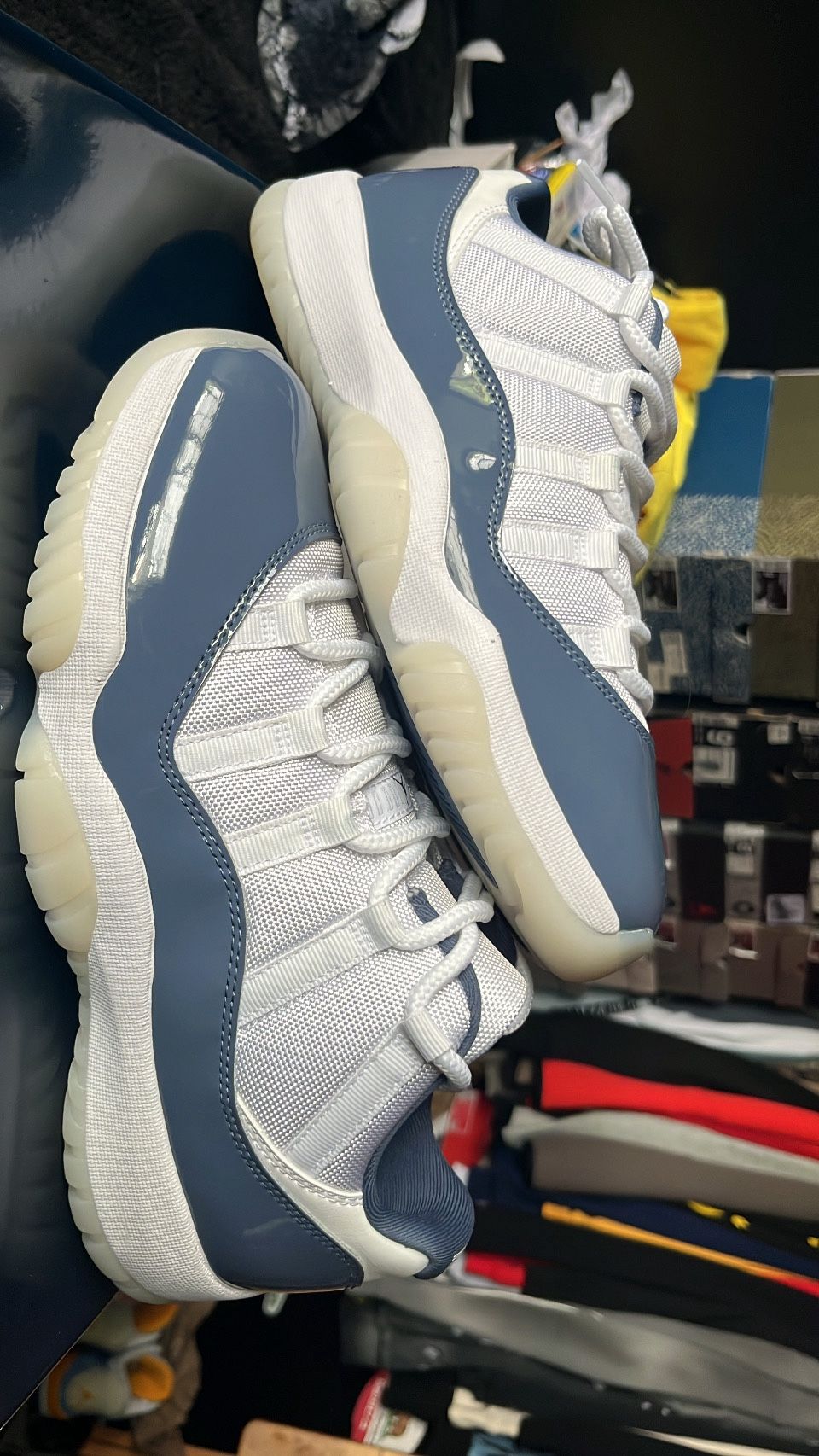 Jordan 11 Diffused Blue