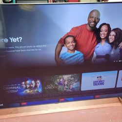 82" Samsung 4k UHD SMART. APPS  Netflix, Amazon Prime. Hulu, YouTube etc.. Excellent Condition