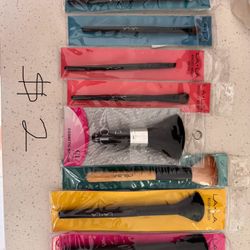 Brushes/makeup Tools 
