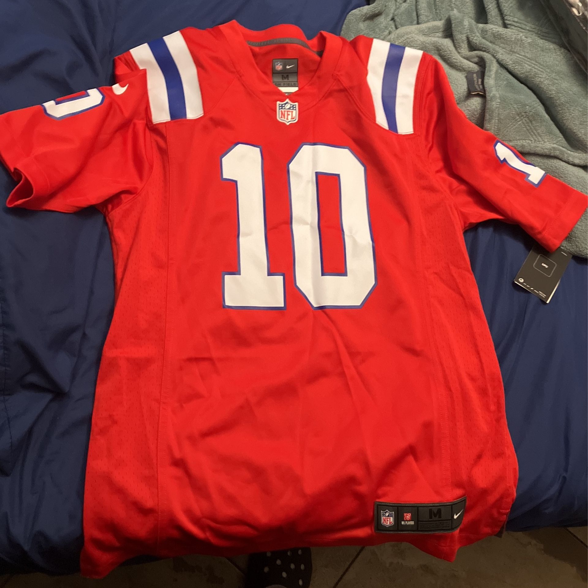 Throwback Patriots Medium Mac Jones Jersey